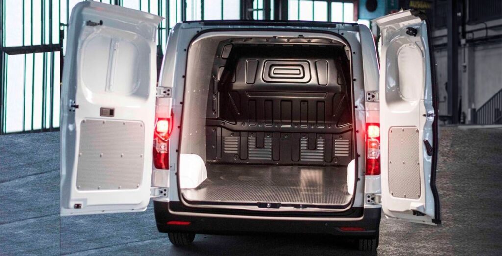MAXUS-eDeliver-3-exterior-trasera-1.jpg