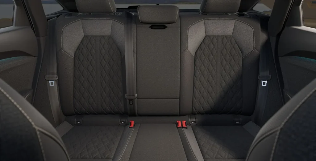 Audi-Q5-Sportback-S-Line-TFSI-S-Tronic-interior-trasera.webp
