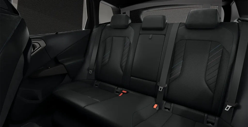 BMW-X3-20d-xDrive-interior-trasera-1.webp