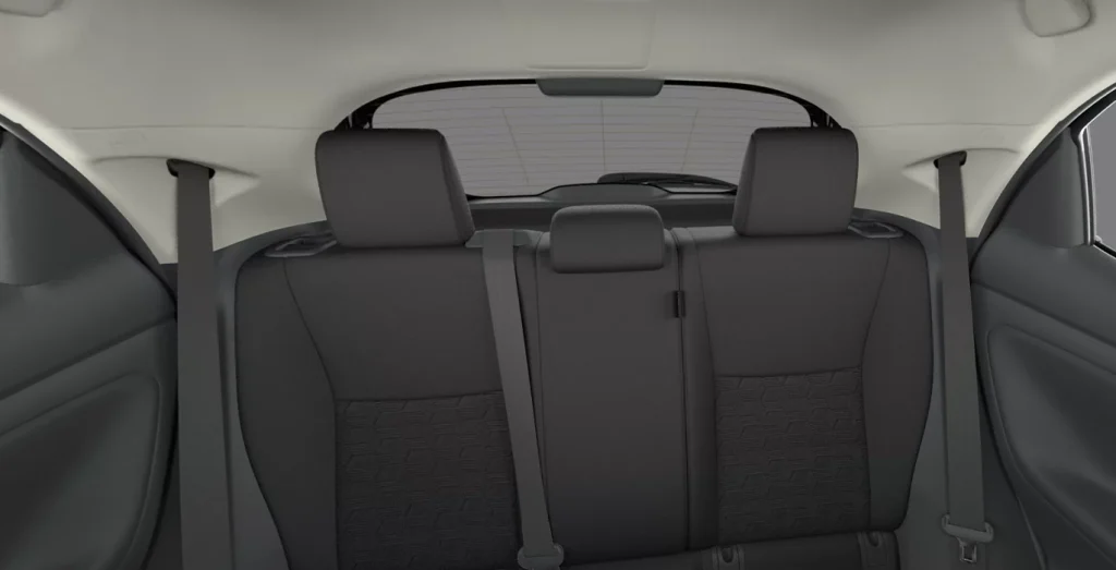 Toyota-Yaris-120H-116CV-ACTIVE-PLUS-interior-trasera